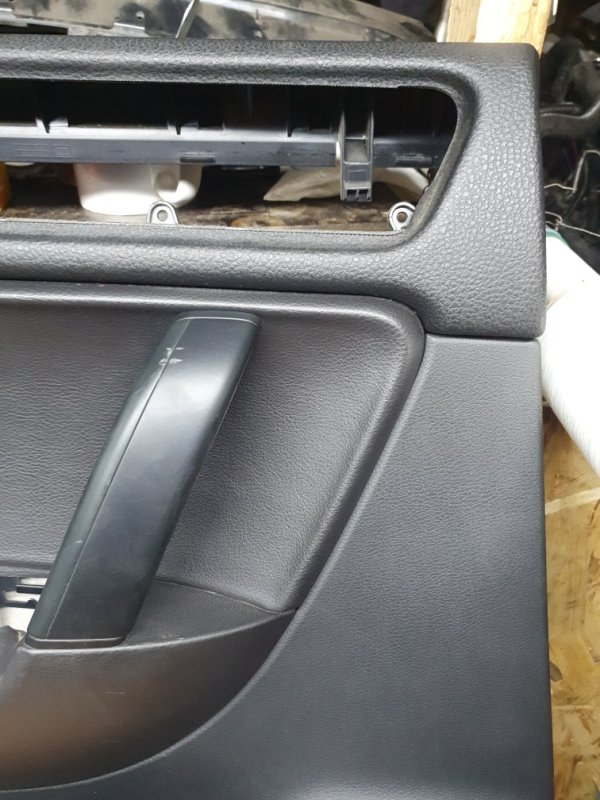 Обшивка двери (карта) Volkswagen Touareg 2011 7P