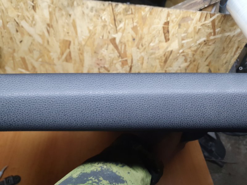 Обшивка двери (карта) Volkswagen Touareg 2011 7P