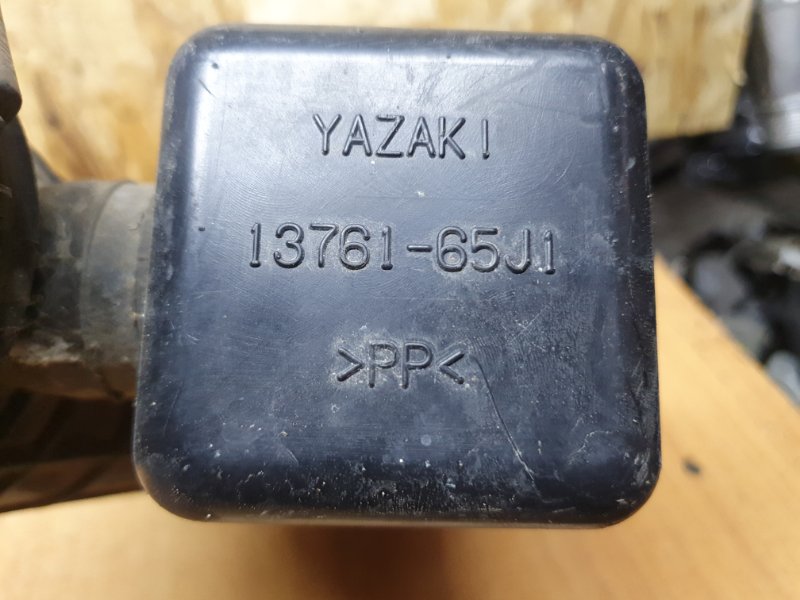 Патрубок воздушного фильтра Suzuki Grand Vitara 2006 ER