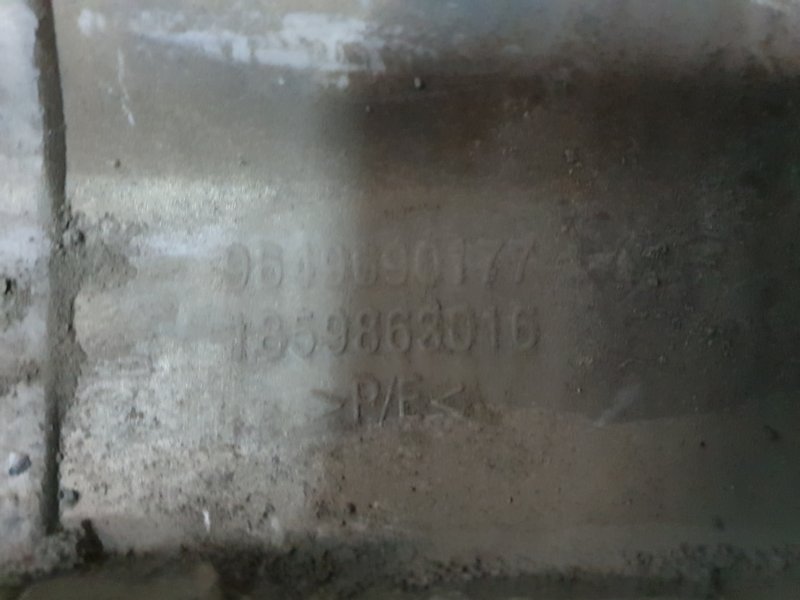 Бампер Peugeot 207 2008 хэтчбэк