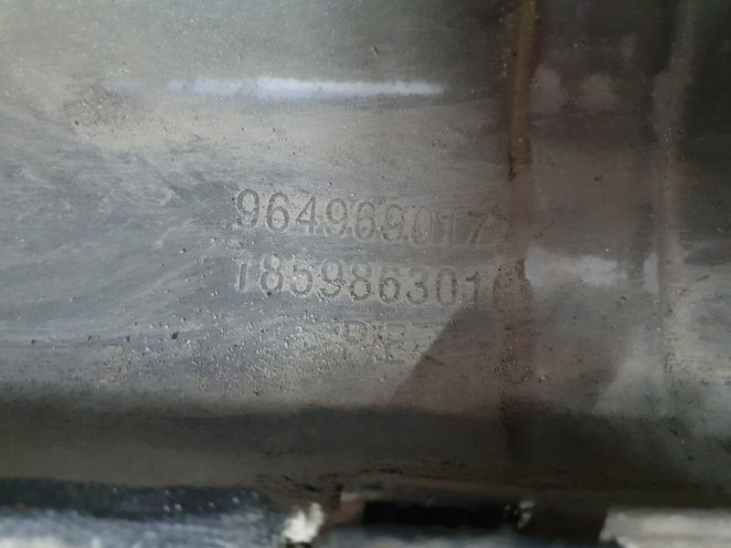 Бампер Peugeot 207 2008 хэтчбэк