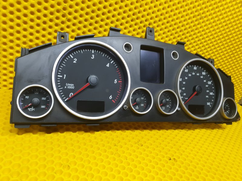 Панель приборов (Щиток) Volkswagen Touareg 2006 7L6