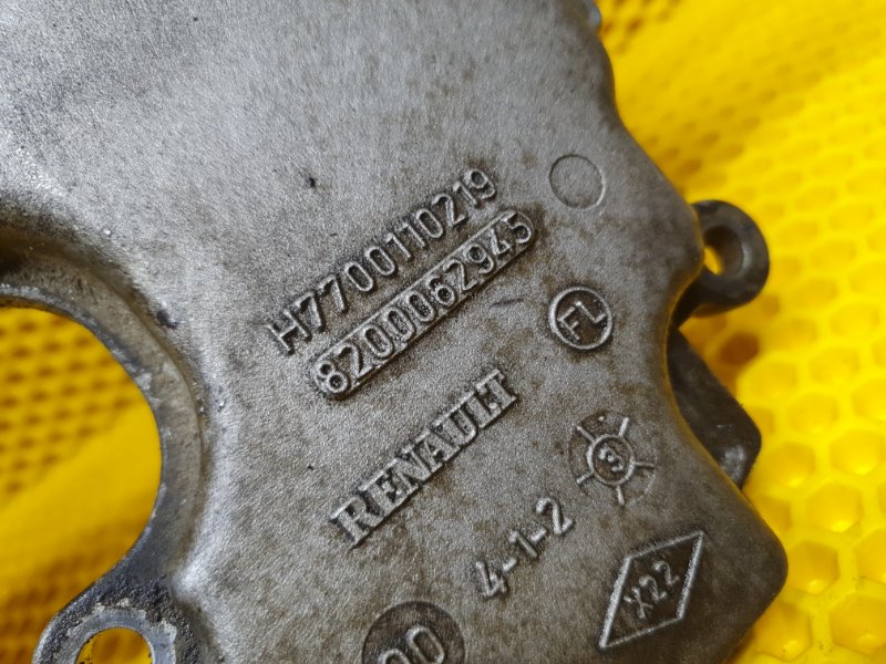 Маслоотделитель сапун Renault
