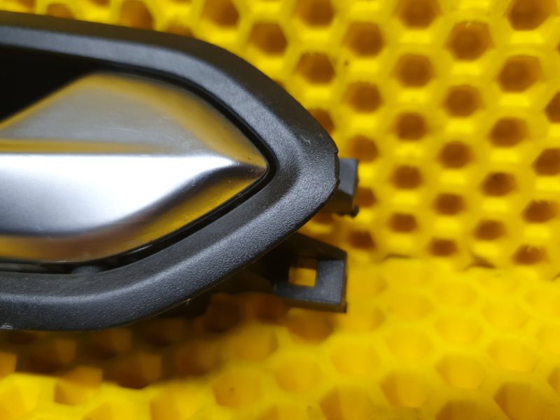 Ручка двери внутренняя Renault Arkana 2020