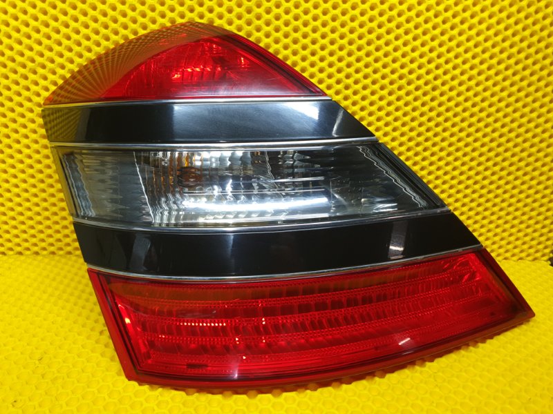 Фонарь Mercedes-Benz S-Class 2006 W221