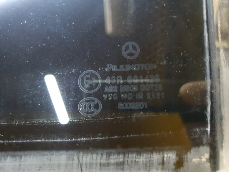 Стекло задней левой двери Mercedes-Benz S-Class 2004 W220
