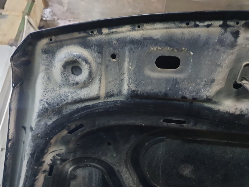 Капот Volkswagen Touareg 2008 7L6
