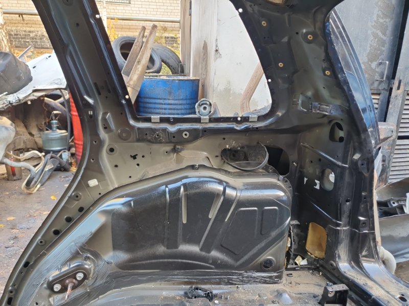 Крыло ( Четверть ) Volkswagen Touareg 2008 7L6