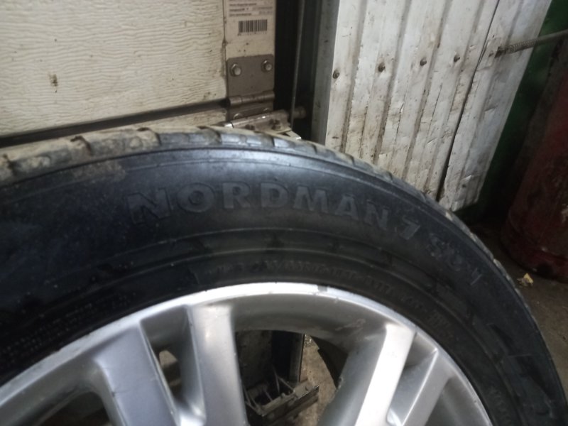 Колёса Volkswagen Touareg 2008 7L6