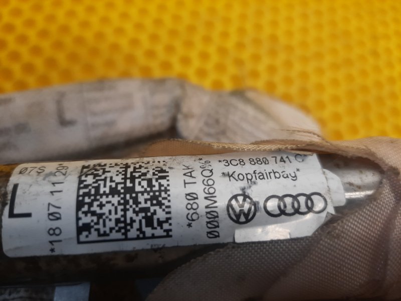 Шторка левая Volkswagen Passat CC 2010 Седан