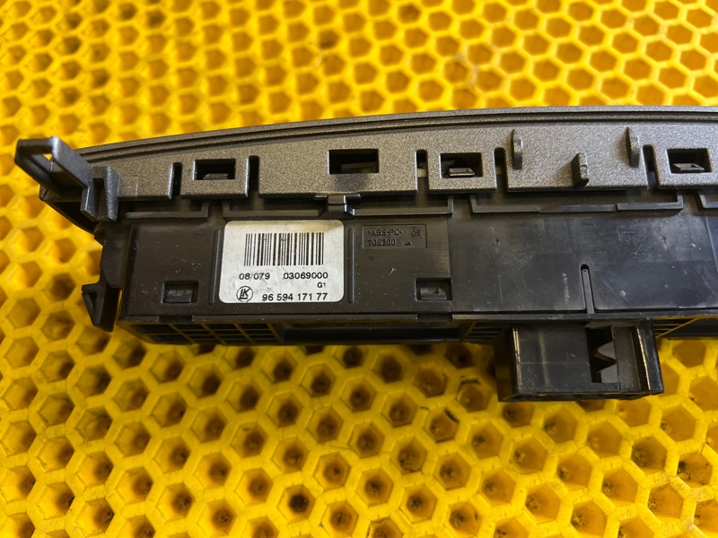 Блок кнопок Peugeot 308 2012 ХЭТЧБЕК