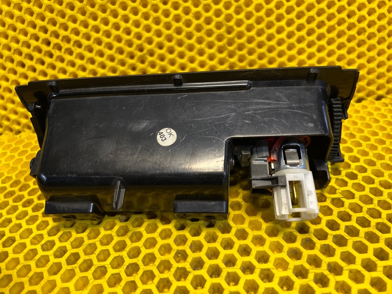 Пепельница Volkswagen PASSAT CC