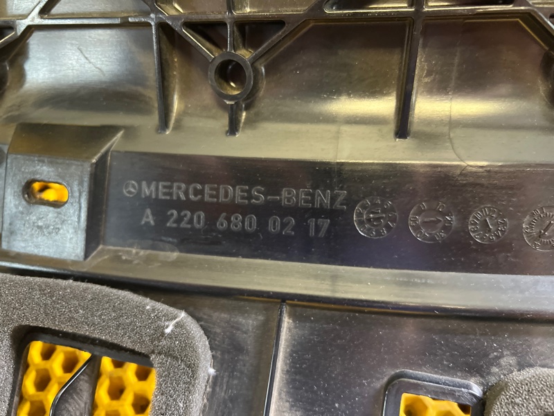 Накладка торпеды Mercedes-Benz S-Class 2004 W220