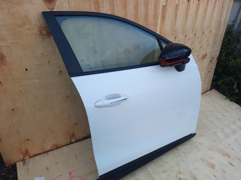 Дверь передняя правая Omoda C5 2023