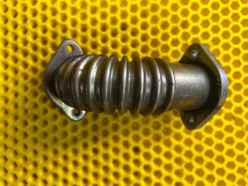 Трубка EGR Volkswagen Touareg 2011 7P