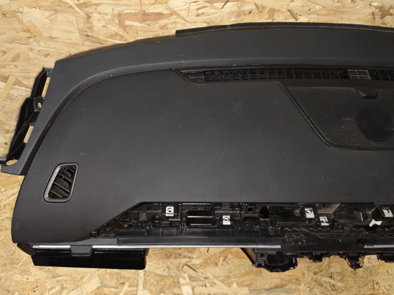 Панель салона (торпедо) Omoda C5 2023