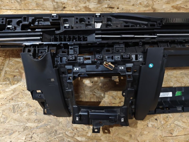 Панель салона (торпедо) Omoda C5 2023