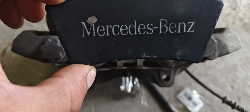 Суппорт тормозной Mercedes-Benz E-Class 2012 C207