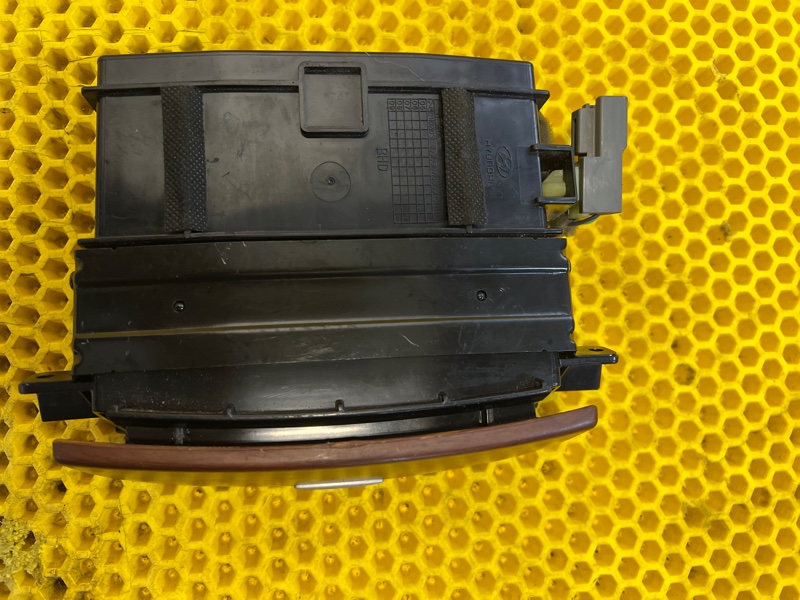 Пепельница Hyundai Santa Fe 2008 CM