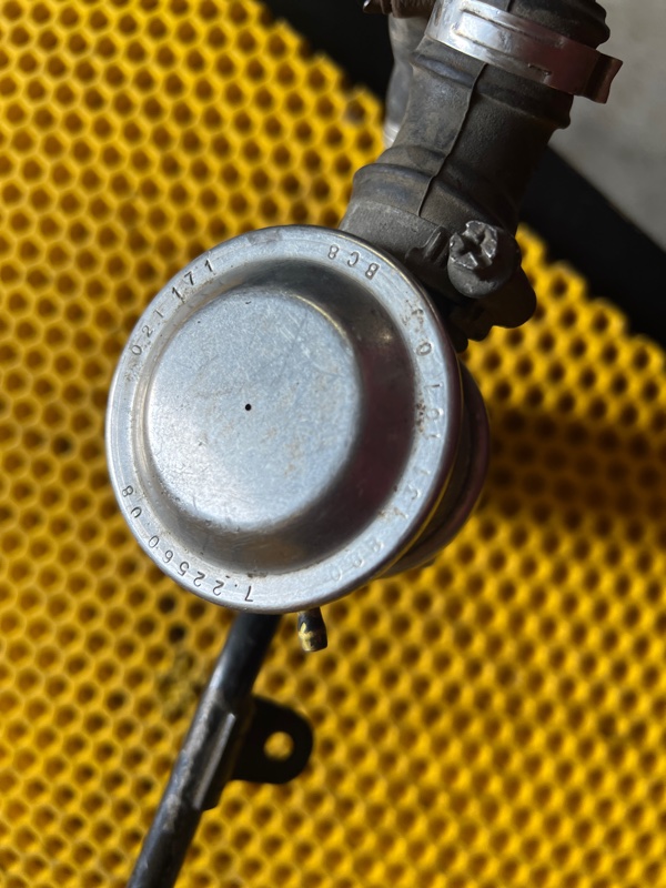 Клапан EGR Volkswagen PASSAT 2005 B5