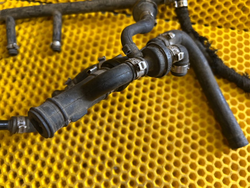 Клапан EGR Volkswagen PASSAT 2005 B5
