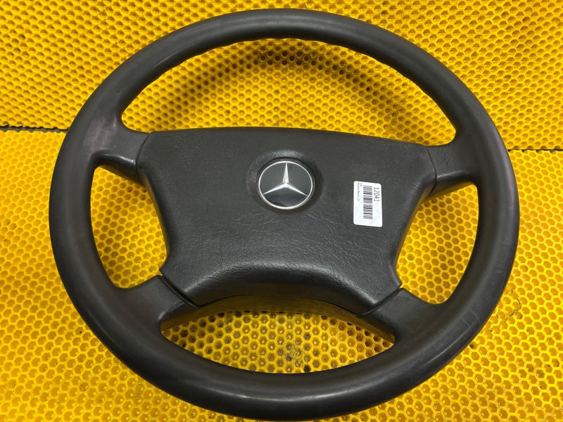 Руль Mercedes-Benz E-Class W124