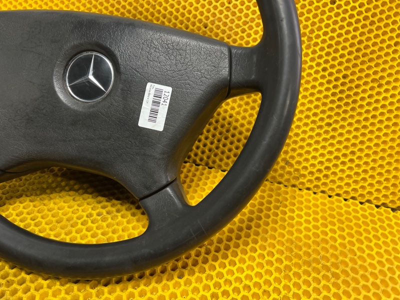Руль Mercedes-Benz E-Class W124