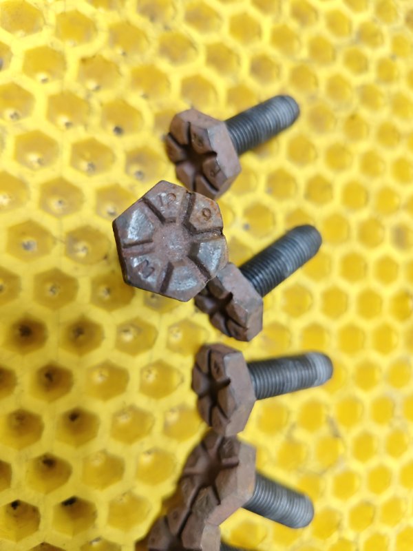 Болт маховика Renault Megane 1