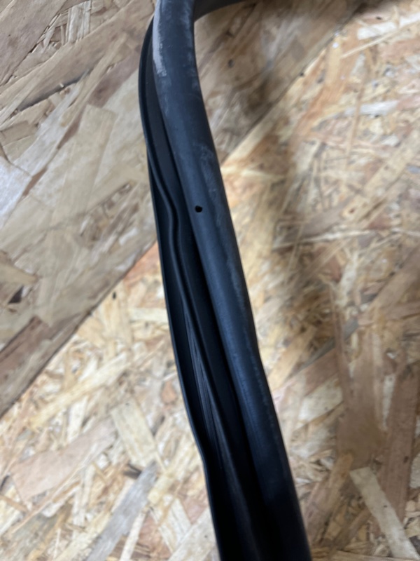 Уплотнитель двери Omoda C5 2023