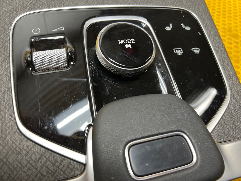 Консоль салона центральная Chery Tiggo 9 2023 T26