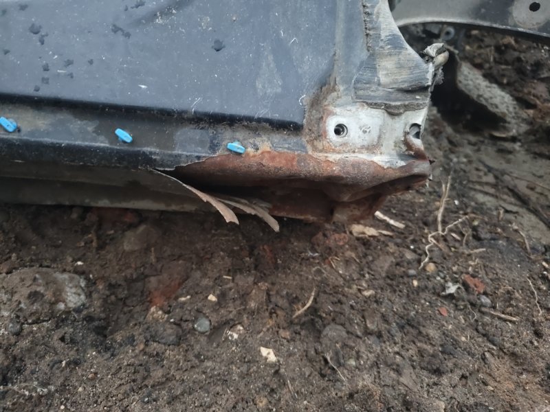 Порог правый + стойка Volkswagen Touareg 2011 7P