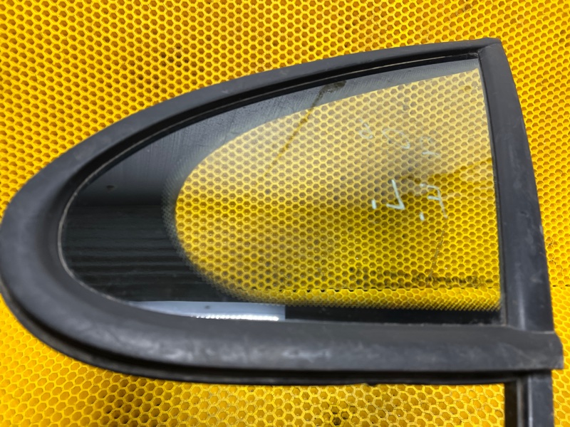 Стекло боковое форточка Peugeot 206 2006 ХЭТЧБЭК
