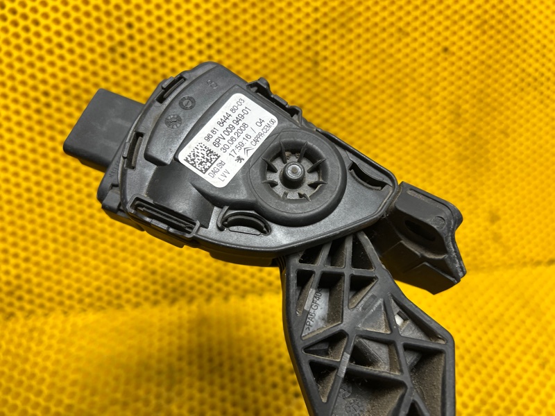 Педаль газа Peugeot 207 2008 ХЭТЧБЭК