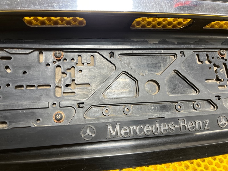 Накладка крышки багажника Mercedes-Benz S-Class 2004 W220