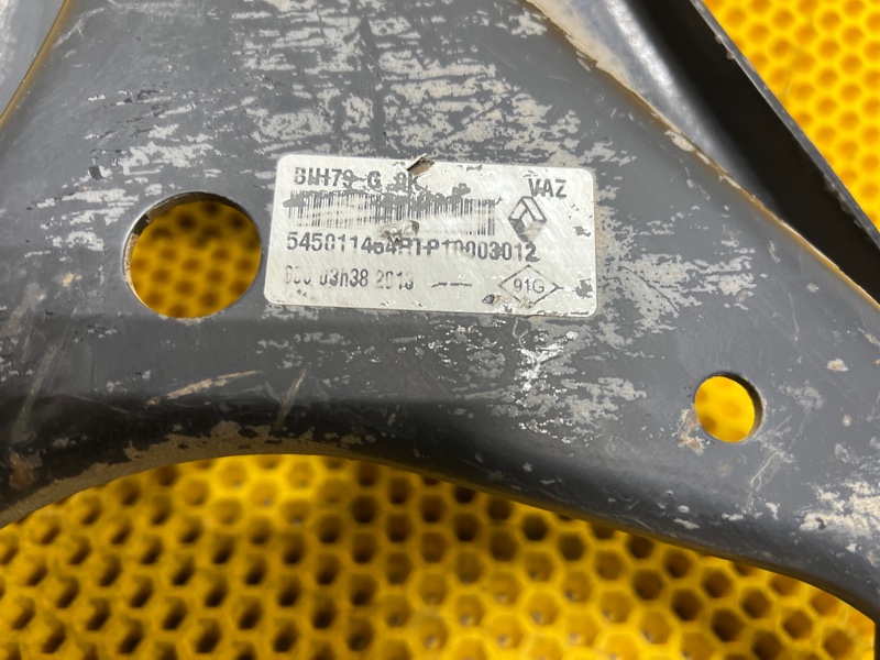 Рычаг подвески нижний Renault Duster 2008 - 2012
