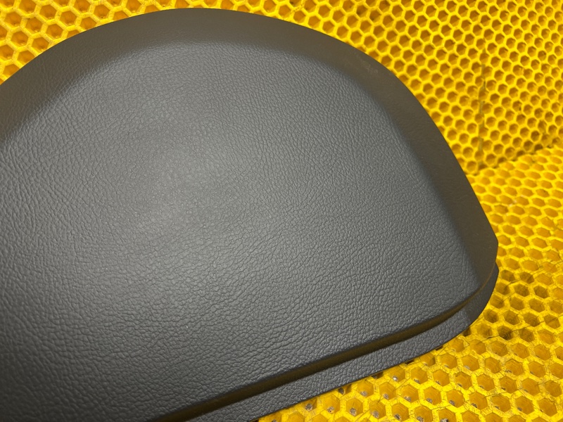 Накладка боковая Volkswagen Touareg 2011 7P
