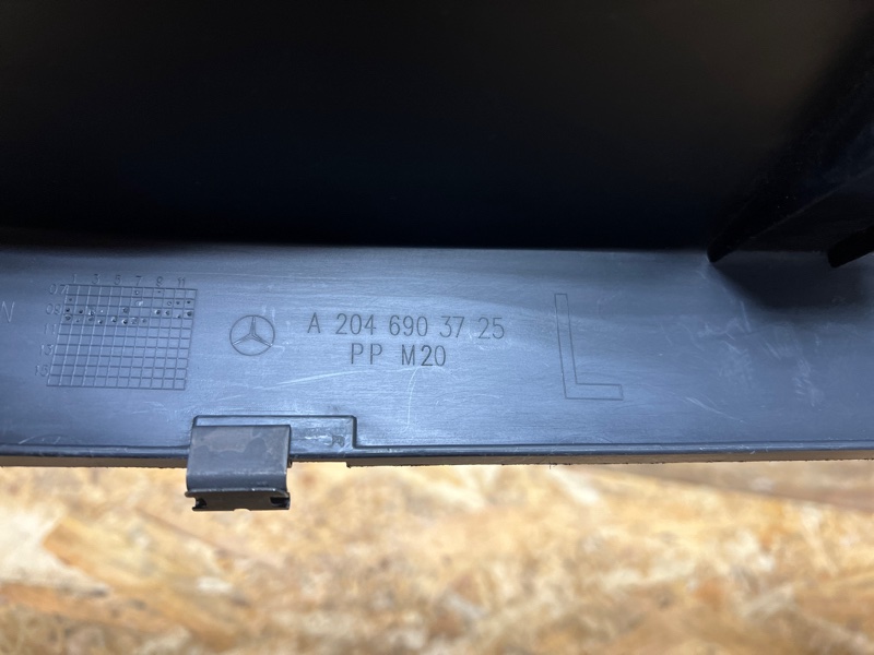 Обшивка стойки Mercedes-Benz C-Class 2010 W204