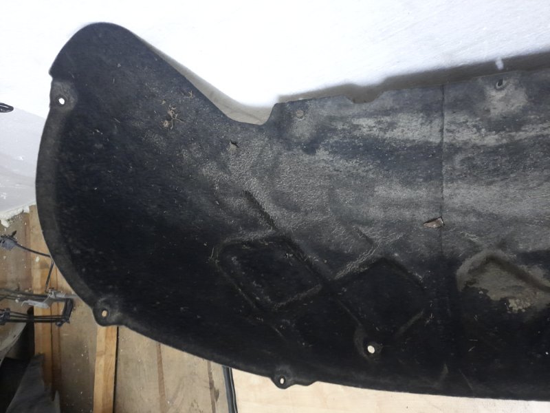 Подкрылок Volkswagen Touareg 2011 7P