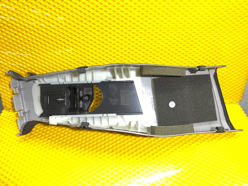 Обшивка центральной стойки Mercedes-Benz CLS-Class 2016 C218