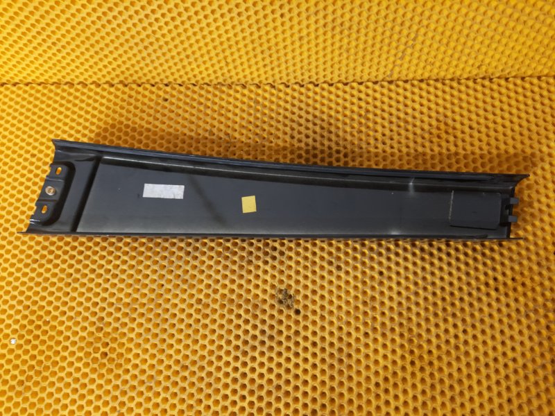 Накладка стойки Volkswagen Touareg 2008 7L6