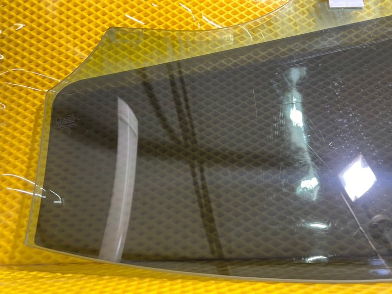 Стекло двери Mercedes-Benz CLS-Class 2016 C218