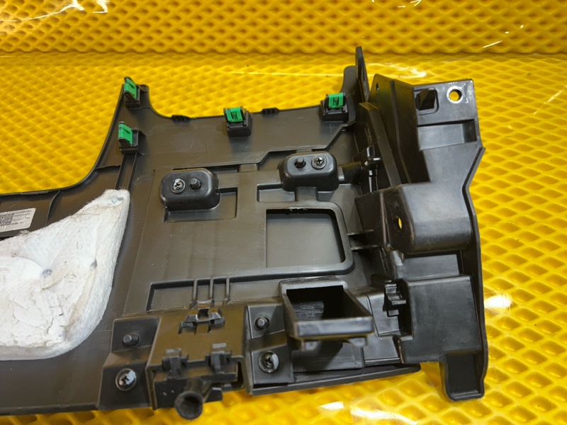 Консоль под рулевой колонкой Chery Tiggo 9 2023 T26