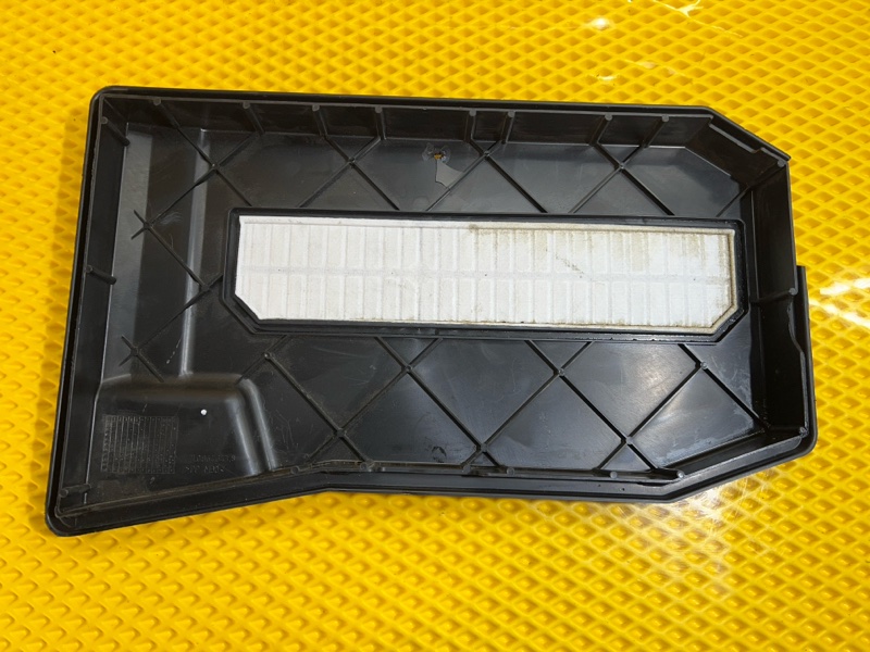 Крышка аккумулятора Volkswagen Touareg 2007 7L6