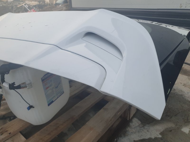 Спойлер крышки багажника Omoda C5 2023