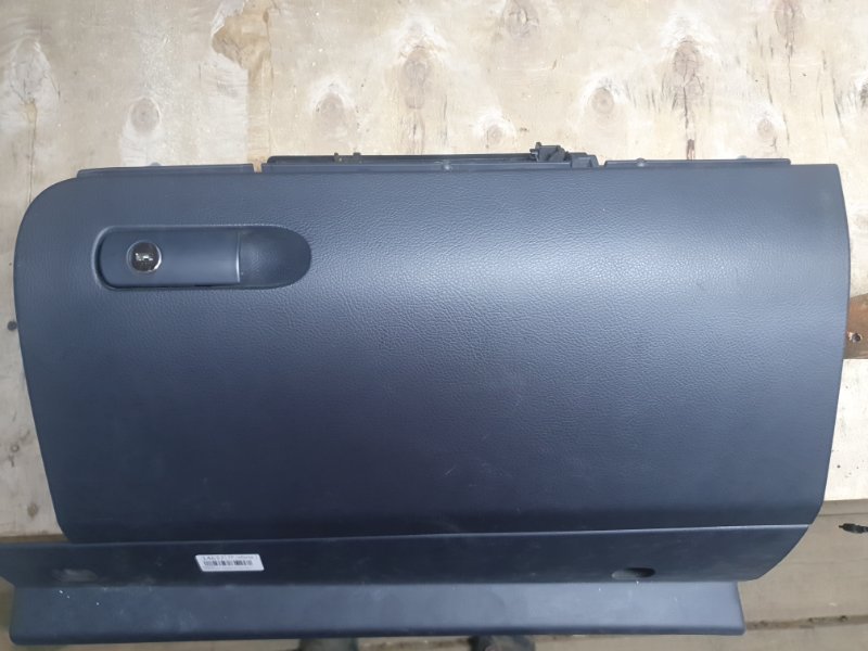 Бардачок Volkswagen Touareg 2011 7P