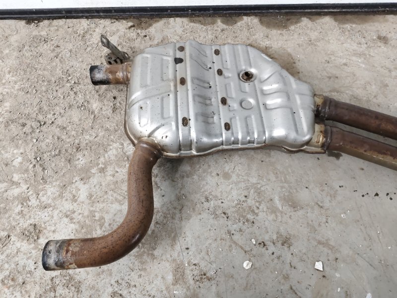 Глушитель (Средняя часть) Volkswagen Touareg 2011 7P