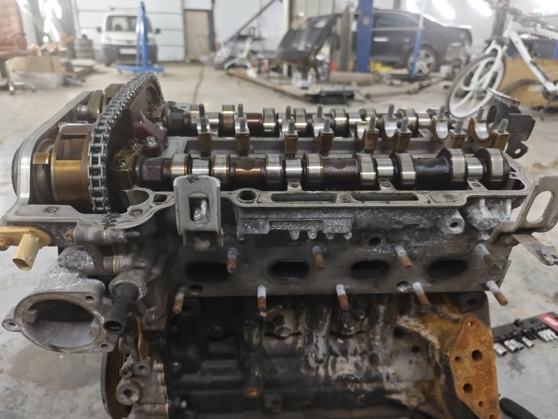 Головка блока цилиндров Opel Corsa D