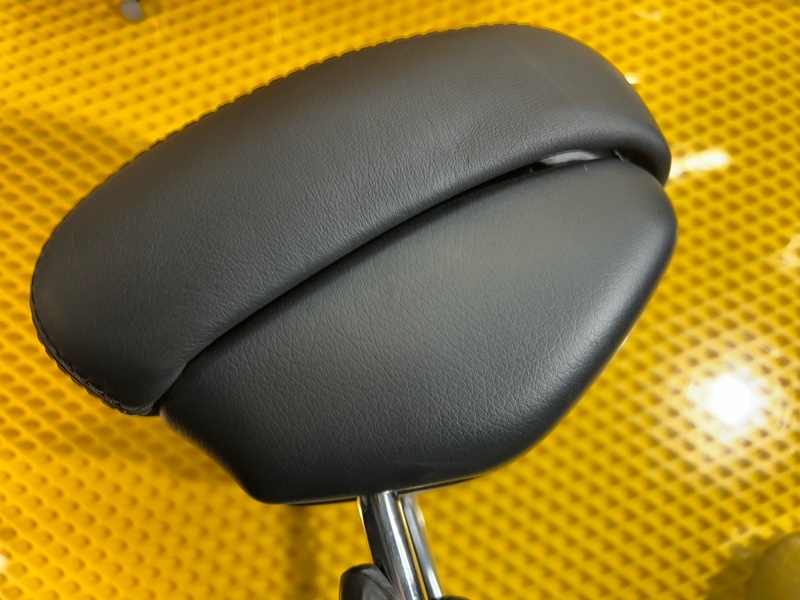 Подголовник задний Mercedes-Benz S-Class W221