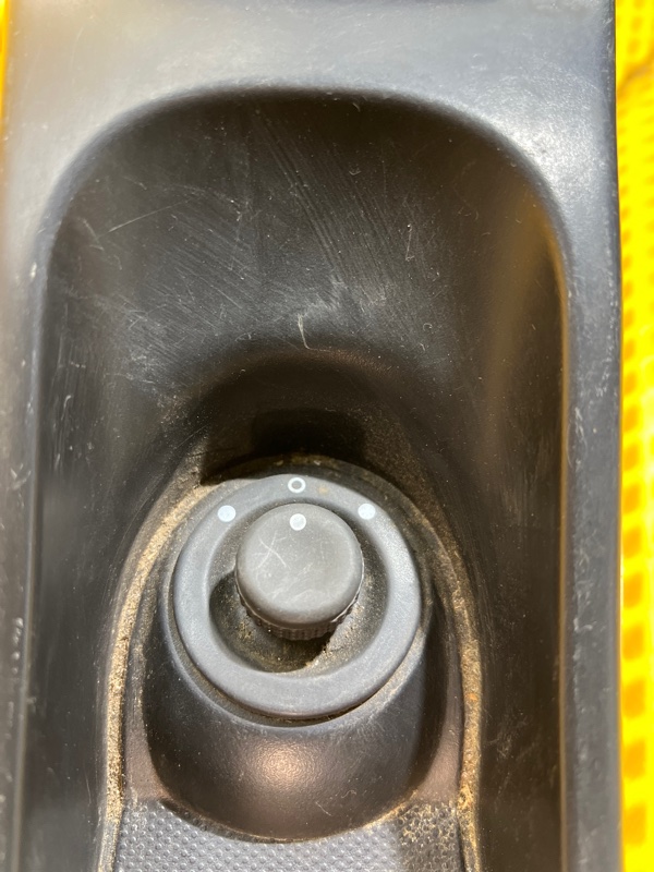 Накладка центральной консоли Renault Duster 2008 - 2012