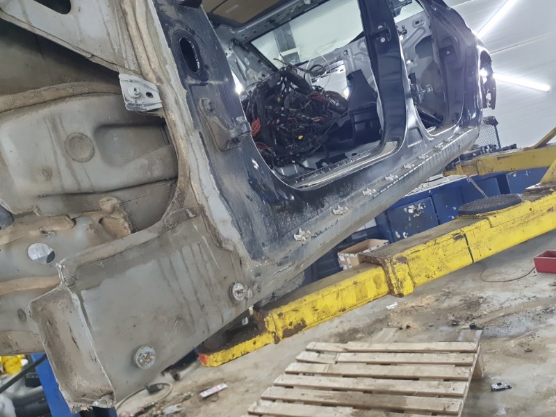 Порог Mercedes-Benz S-Class W221